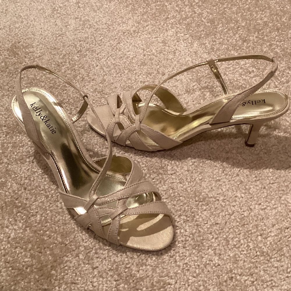 Kelly & Katie Elegant Strappy Heels - Creamy tan with gold shimmer size 10m